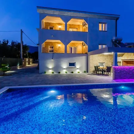 Villa Lamarin Kastela Exterior photo